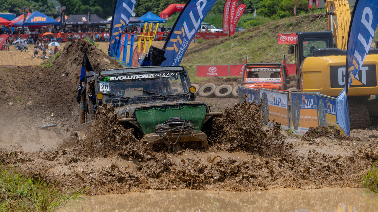 El Toyo, La Bestia y el Red Bull  dominaron el Desafío 4x4 Al Límite